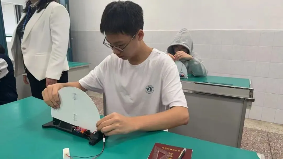 追梦中考 不负韶华——麓山外国语C2303班第七周周刊 第12张