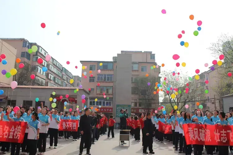 策马逐光 中考必胜——阳泉二中2026届初三中考誓师大会圆满举行 第48张