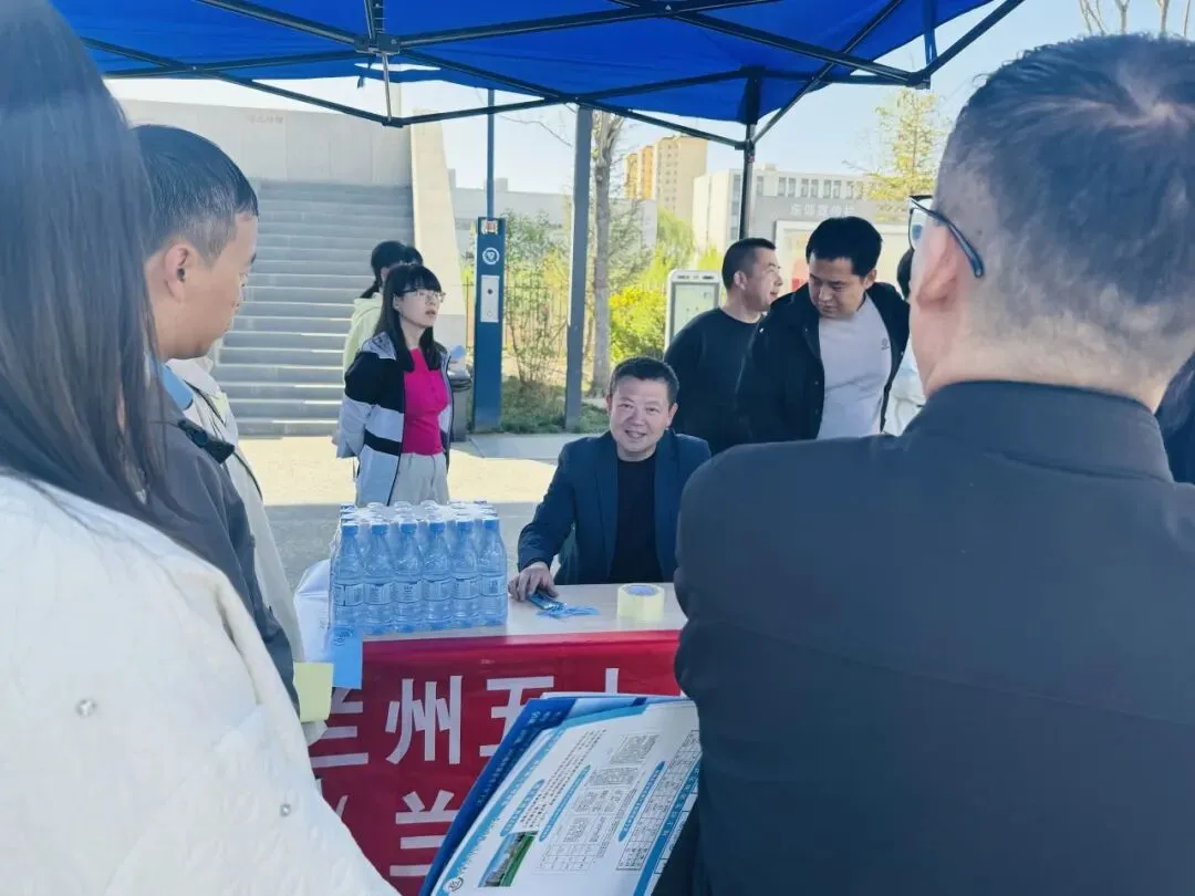 【中考专项培训】家校同心筑梦 志愿领航前行 —— 兰州市东郊学校未来城市分校九年级志愿填报专题培训会圆满举行 第14张