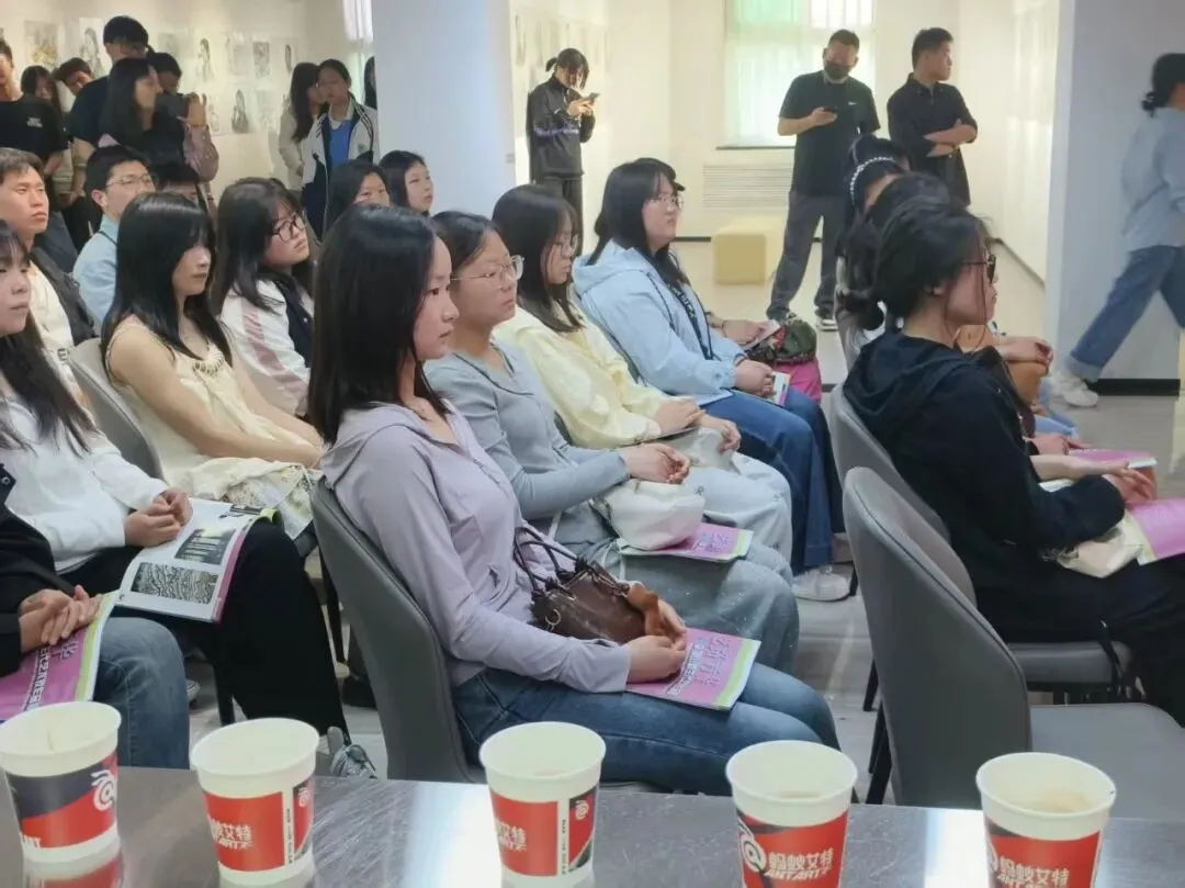 《统考的高度》河南统考方向优秀试卷展,今日在蚂蚁美术馆开幕 第8张