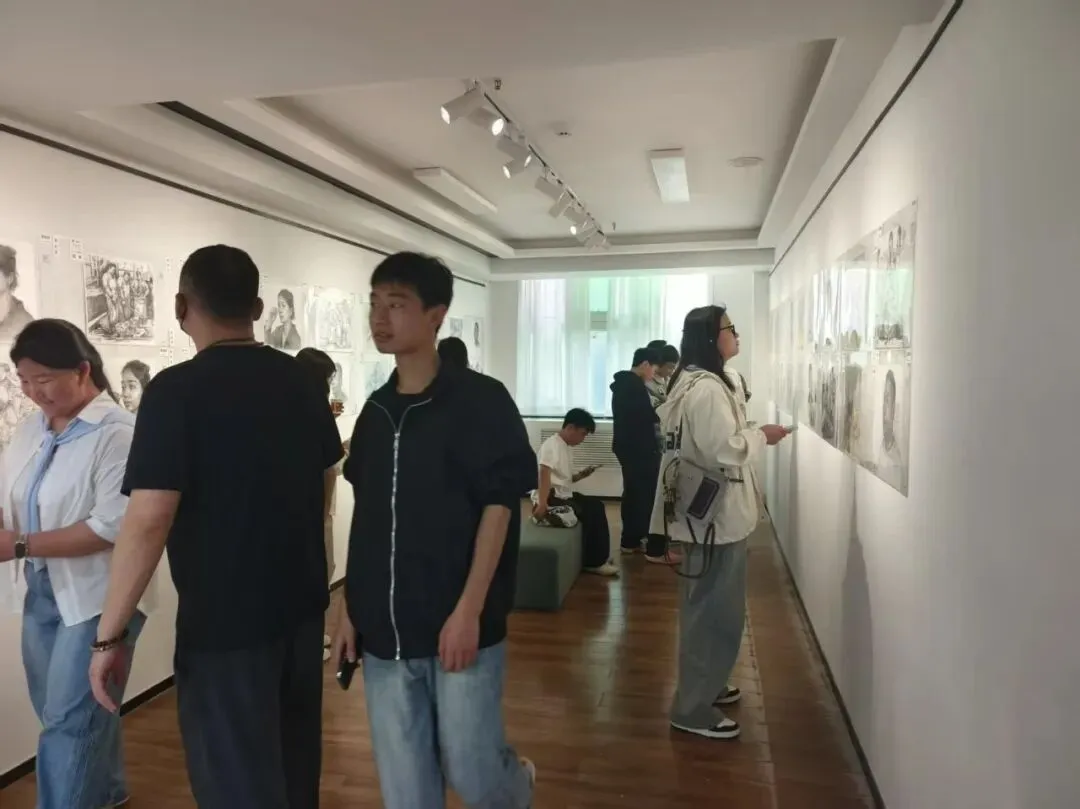 《统考的高度》河南统考方向优秀试卷展,今日在蚂蚁美术馆开幕 第12张