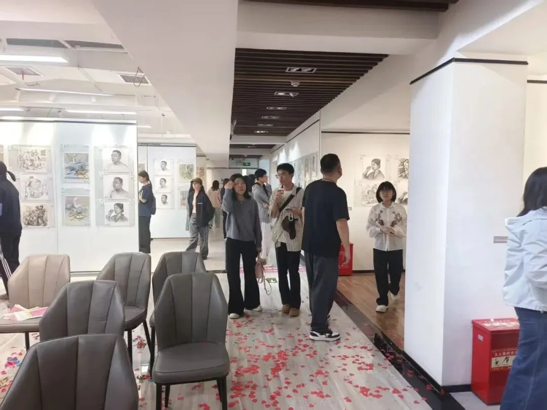 《统考的高度》河南统考方向优秀试卷展,今日在蚂蚁美术馆开幕 第13张