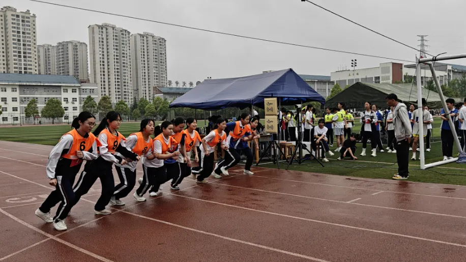 奔赴满分赛场!贵阳贵安2026体育中考火热开考 第16张