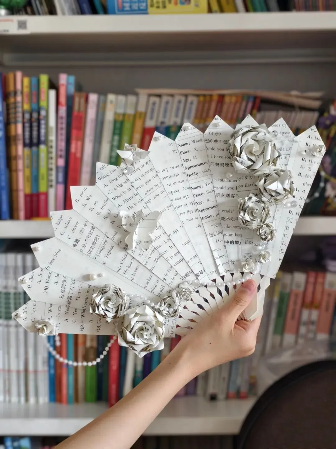 旧试卷改造玫瑰扇|把学习的压力,折成浪漫的花 第3张