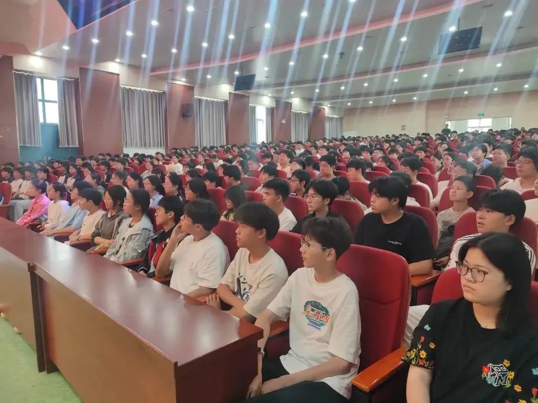 出发吧,向着更璀璨的远方!明湖学校召开中考动员暨防溺水安全教育会 第6张