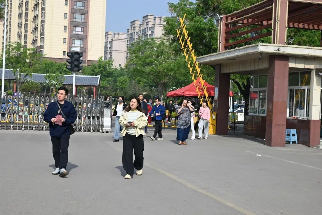 凝心聚力 决胜中考——汶上县第一实验中学九年级一模家长会暨报名工作部署会圆满召开 第16张