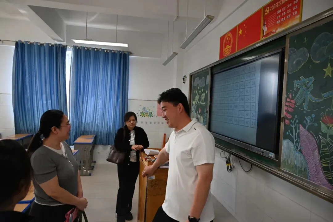 凝心聚力 决胜中考——汶上县第一实验中学九年级一模家长会暨报名工作部署会圆满召开 第110张