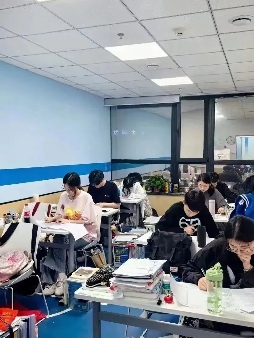 秦皇岛中考冲刺补习哪家好,锐满分教育提供专业教学体系和科学的课程安排 第7张