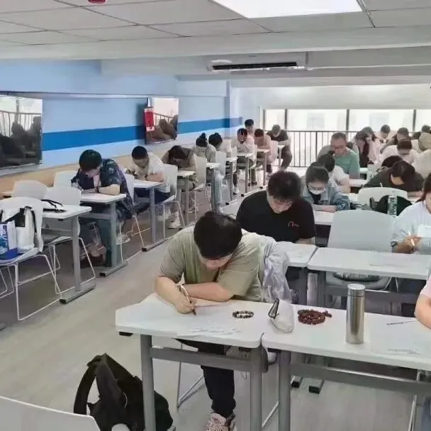 秦皇岛中考冲刺补习哪家好,锐满分教育提供专业教学体系和科学的课程安排 第8张