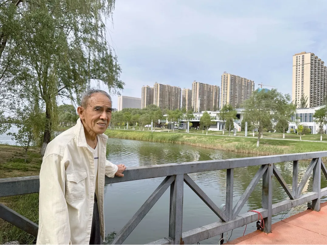 (原创)(2025年山西中考下水作文)幸福的模样 第3张