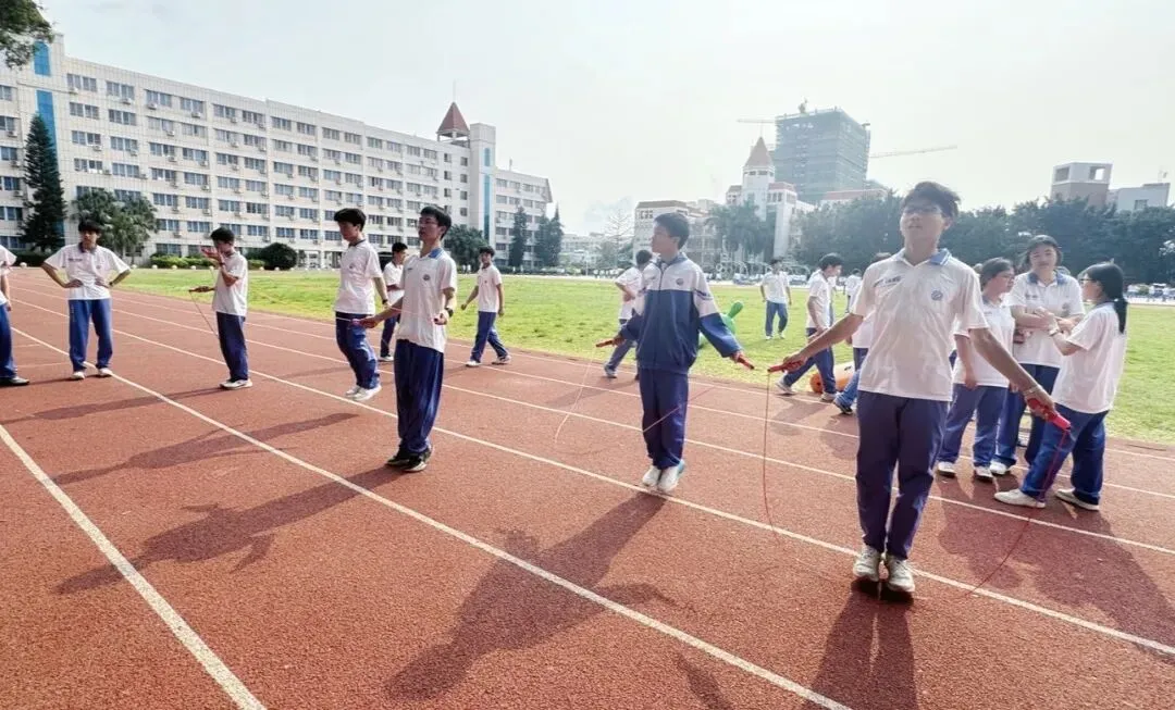 燃动青春,蓄力中考|我校游园会为中考学子硬核打气 第9张