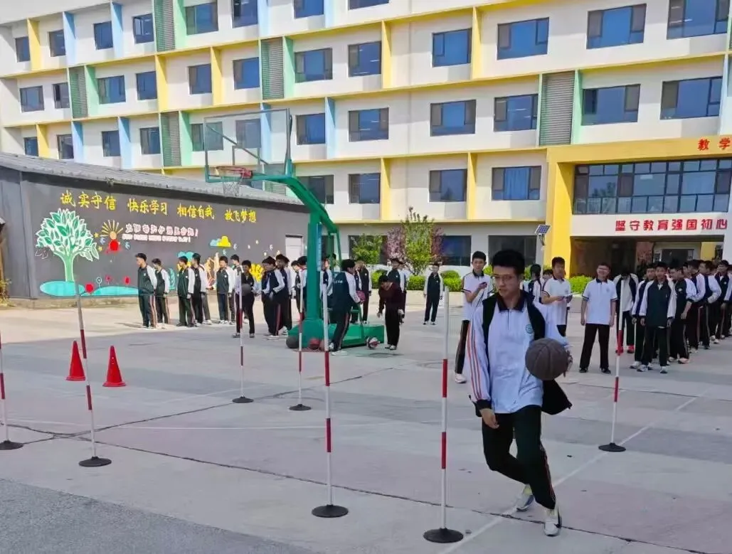 师者护航,少年拼搏!——九年级中考体育冲刺,每滴汗水皆不负 第13张