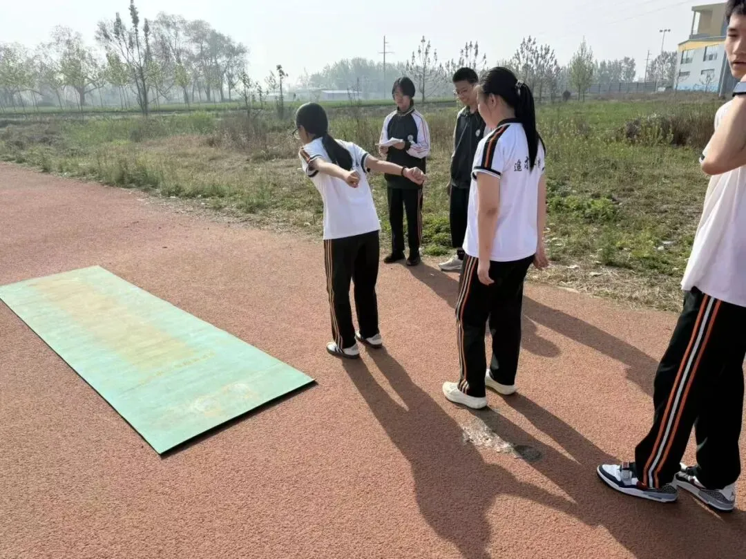 师者护航,少年拼搏!——九年级中考体育冲刺,每滴汗水皆不负 第23张