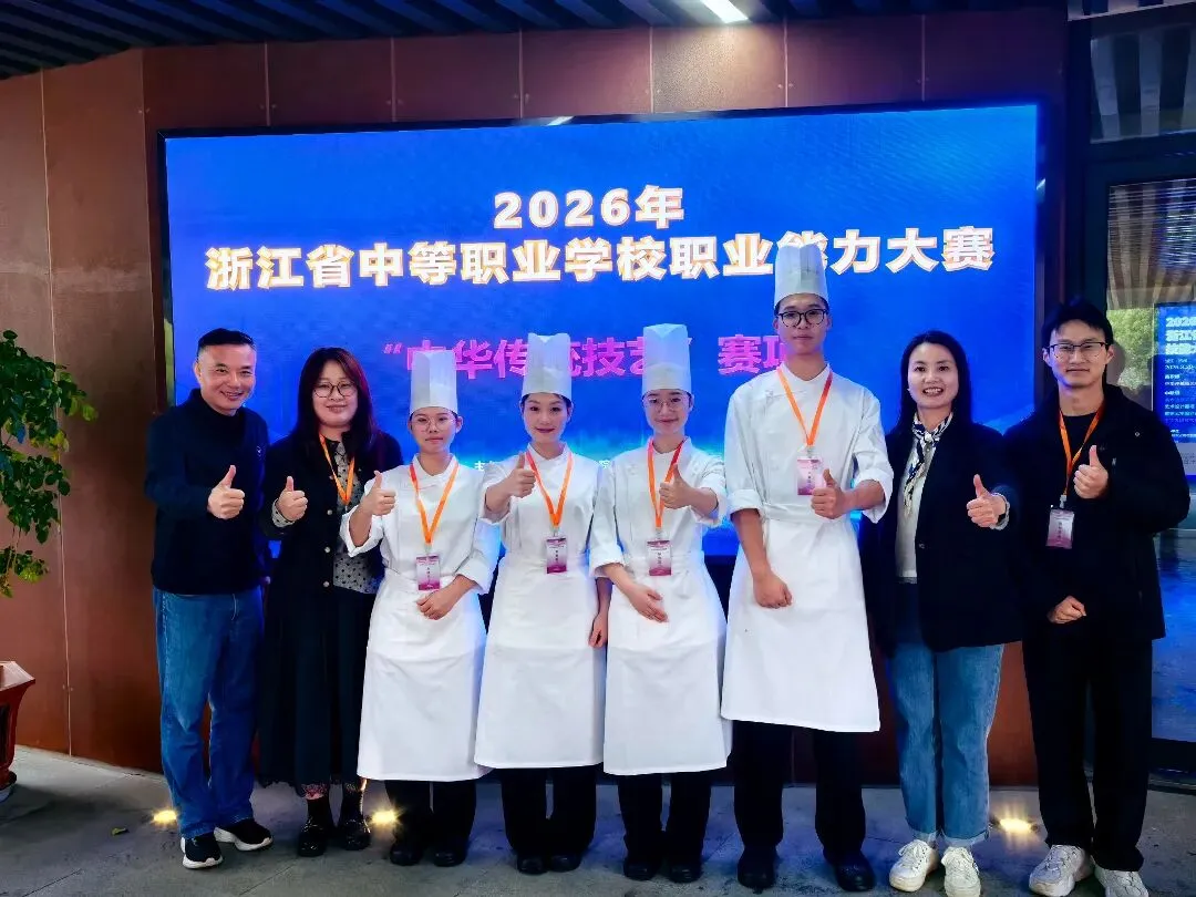 临近中考,孩子心态崩了!家庭大战爆发后,杭州这位家长感慨,多听听孩子,选对学校女儿也能这么优秀 第2张