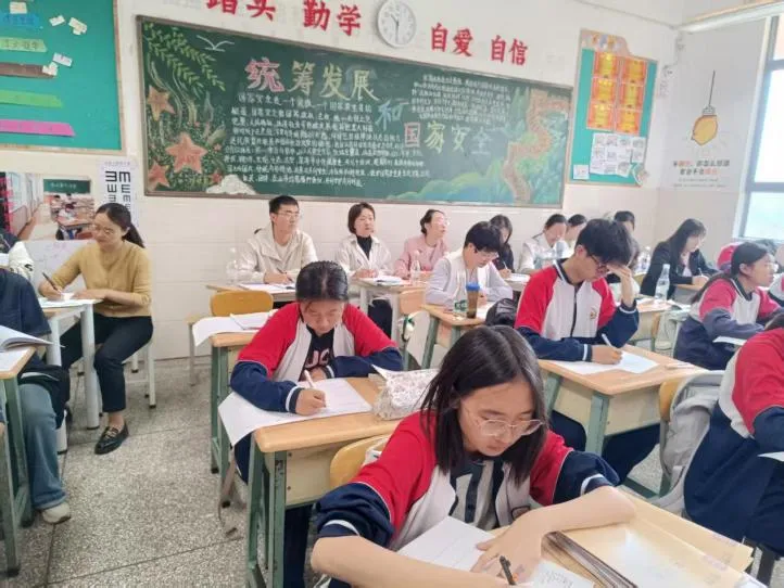 【第121期】精研代数推理,破解中考压轴---盘龙区第五届王翠华名师工作室走进白沙河中学教研活动纪实(研修活动 31) 第8张