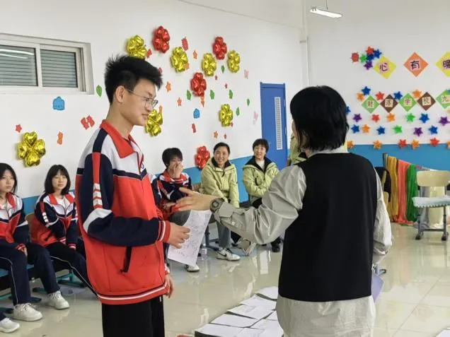 党建引领 逐梦中考 | 心有暖阳 为梦护航 财落学校九年级师生心理团建活动 第11张