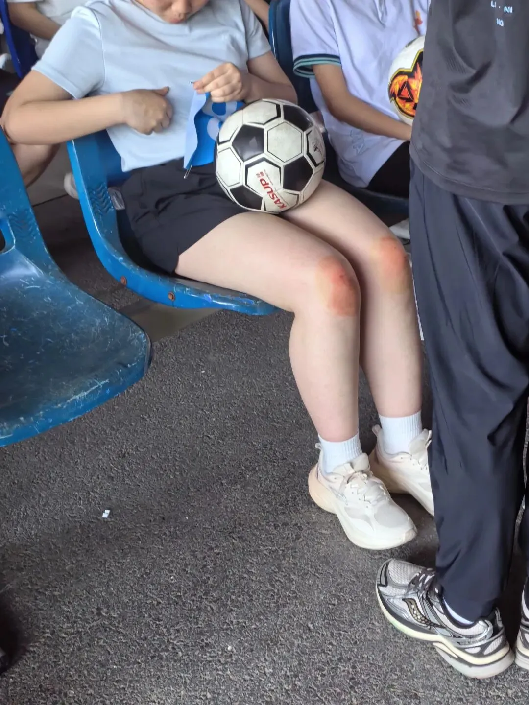 体育中考揪心又暖心的一天,感恩孩子勇敢前行 第3张