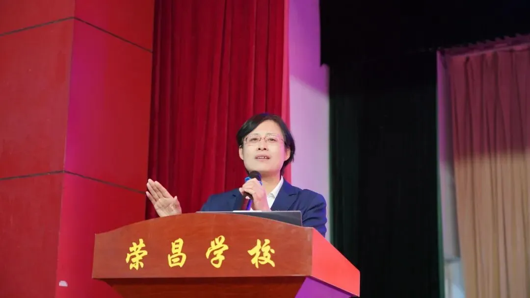 强体魄,展锋芒,中考首战我称王——我校隆重召开初三年级体育考前动员大会 第13张