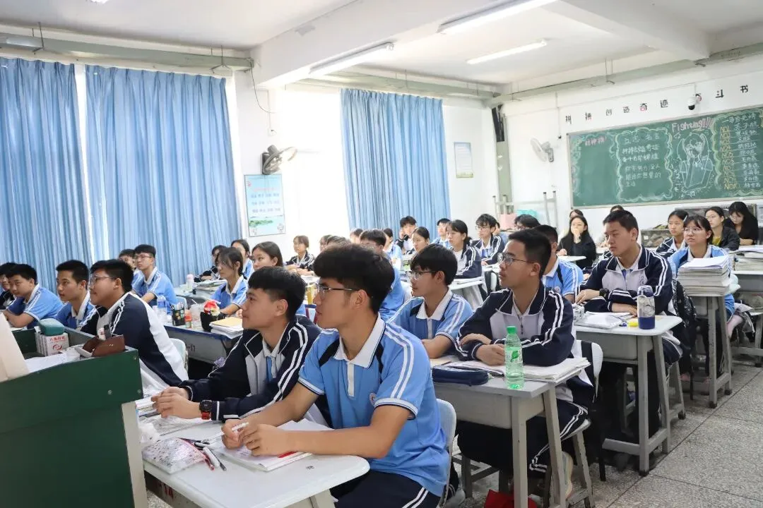 深耕课堂求实效,精准复习战中考——银生中学教育集团2026年后期备考复习研讨活动圆满举行 第23张