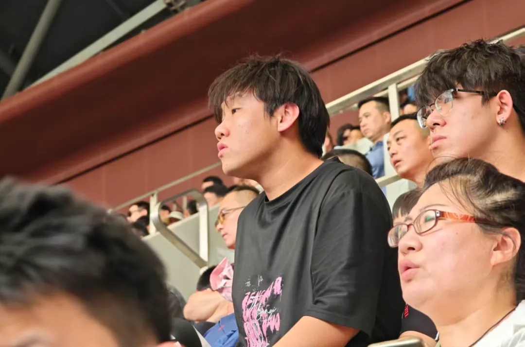 暂别试卷,奔赴球场 | 秦学伊顿*陕西联合:一场为高考少年定制的“热血解压课” 第8张