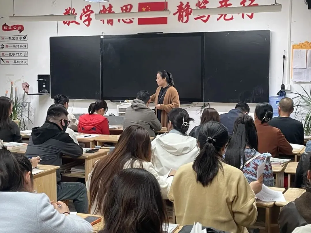 新初动态 | 携手同心迎中考,家校共筑成才路——新海初级中学九年级召开家长会 第20张