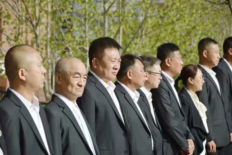 以青春赴万丈理想,为中考赴万丈荣光——迁安市第一初级中学升旗仪式为九年级壮行! 第9张