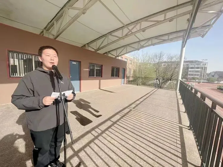 以青春赴万丈理想,为中考赴万丈荣光——迁安市第一初级中学升旗仪式为九年级壮行! 第11张
