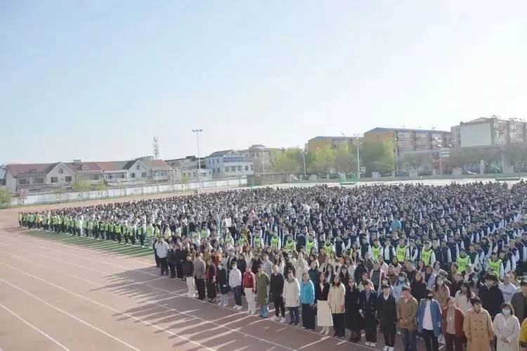 以青春赴万丈理想,为中考赴万丈荣光——迁安市第一初级中学升旗仪式为九年级壮行! 第16张