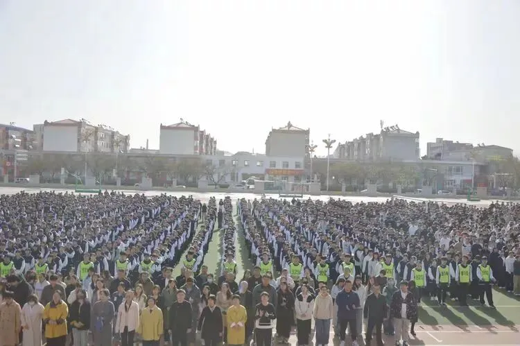 以青春赴万丈理想,为中考赴万丈荣光——迁安市第一初级中学升旗仪式为九年级壮行! 第22张