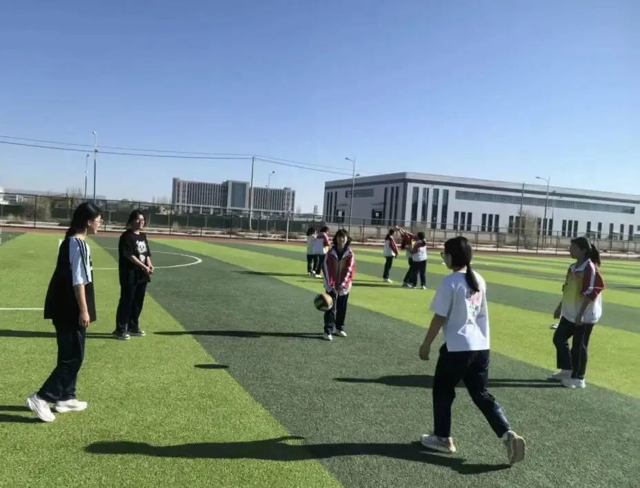 每天运动两小时,强健身心迎中考——成功中考复读学校体育锻炼收获多 第5张