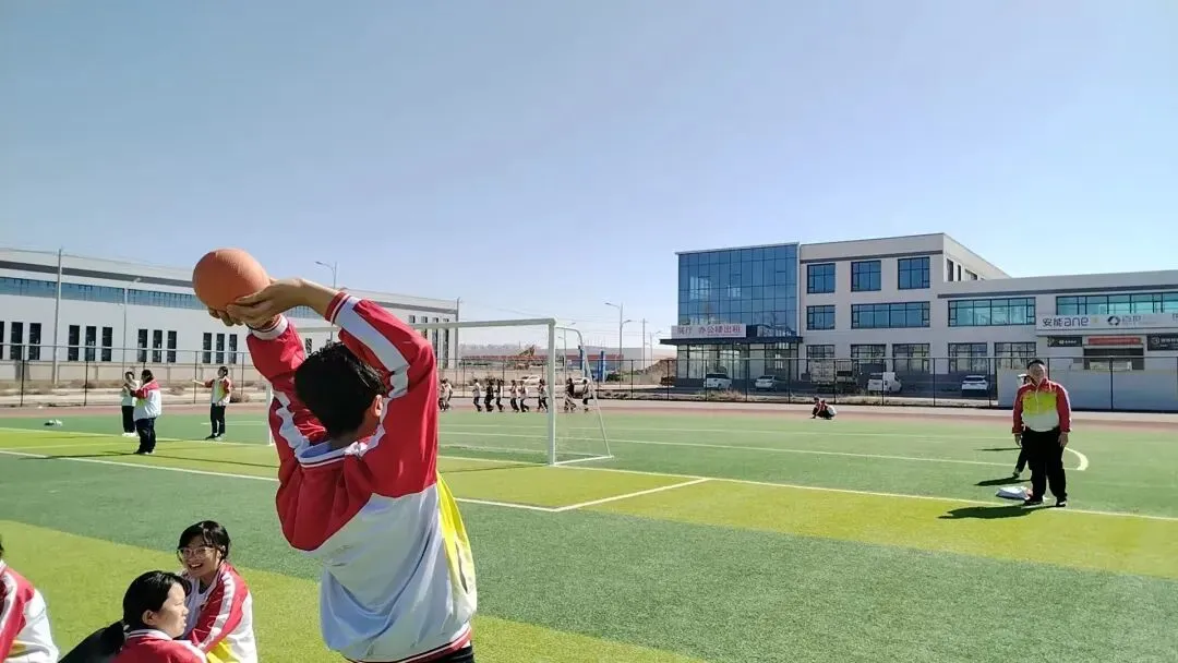 每天运动两小时,强健身心迎中考——成功中考复读学校体育锻炼收获多 第7张