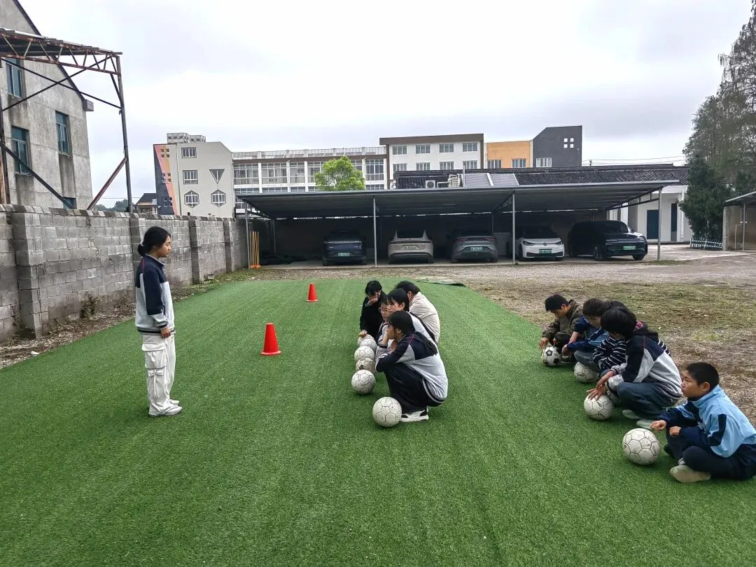 吹响初二年级中考的号角! 第1张