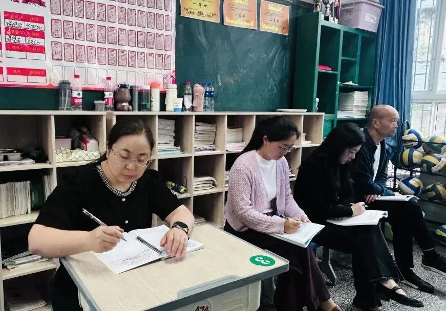 沿途致远沐春风,视导领航备中考——龙马潭区教师发展中心九年级全学科视导走进泸州市兆和学校 第21张