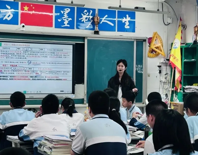 沿途致远沐春风,视导领航备中考——龙马潭区教师发展中心九年级全学科视导走进泸州市兆和学校 第23张