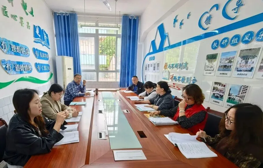 沿途致远沐春风,视导领航备中考——龙马潭区教师发展中心九年级全学科视导走进泸州市兆和学校 第38张