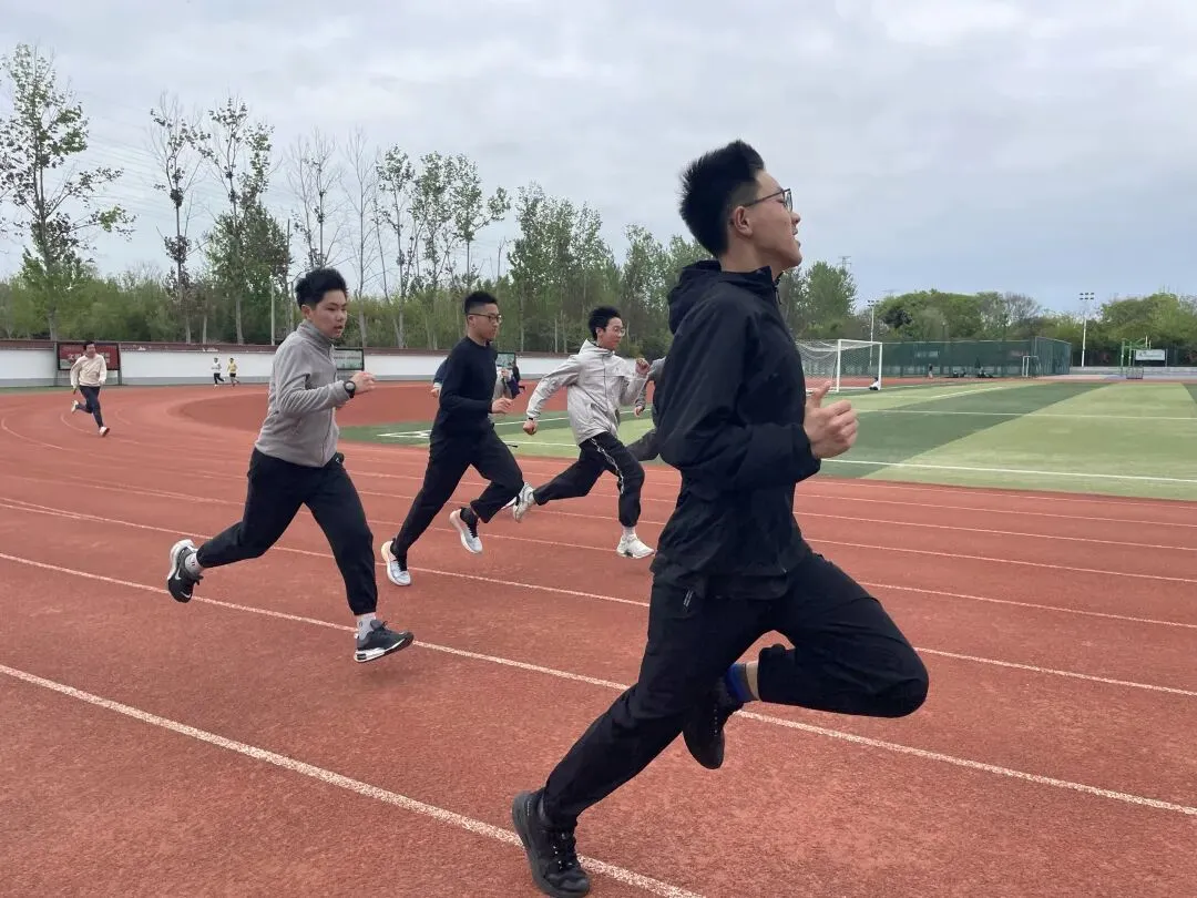 带着生长痛去参加体育中考(小小说) 第1张