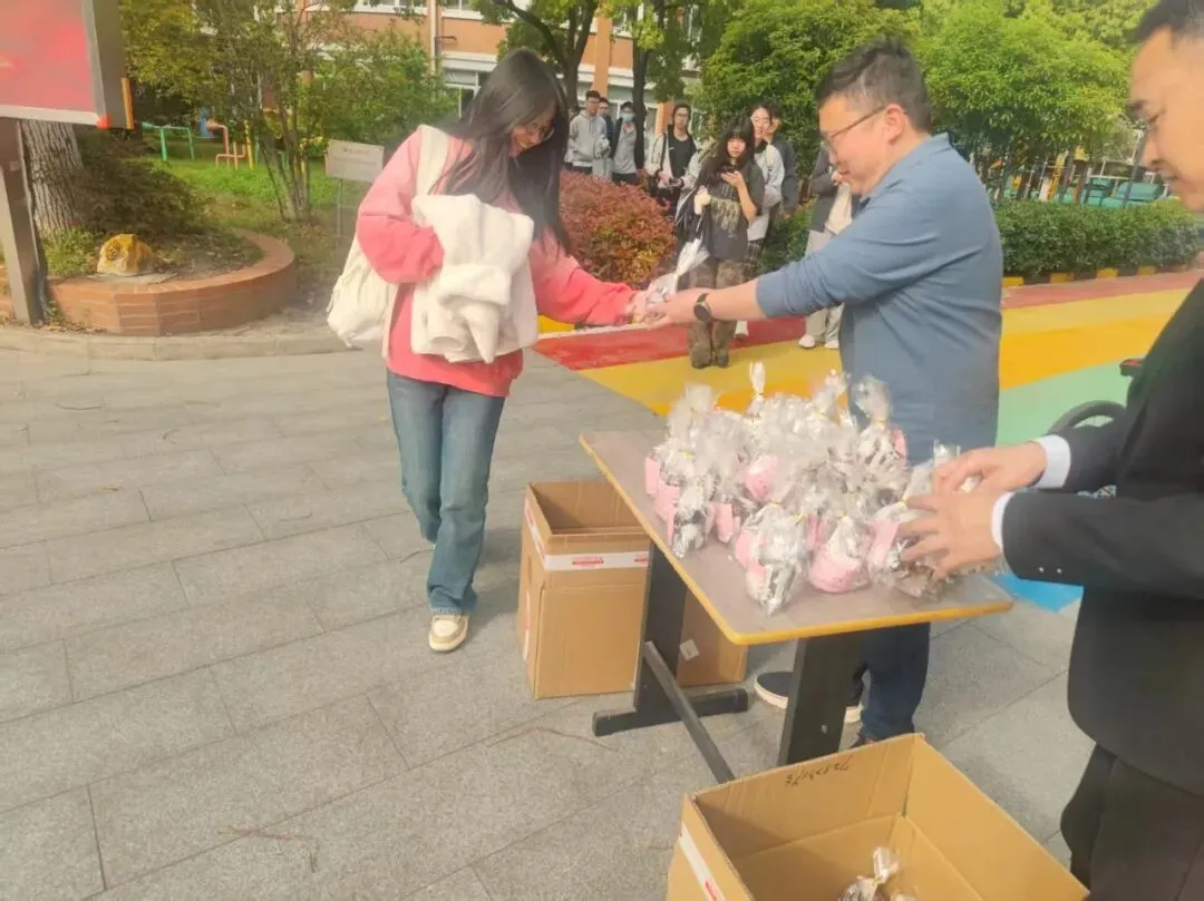 2026年全国联招三校联合第三次模拟考试举行 第8张