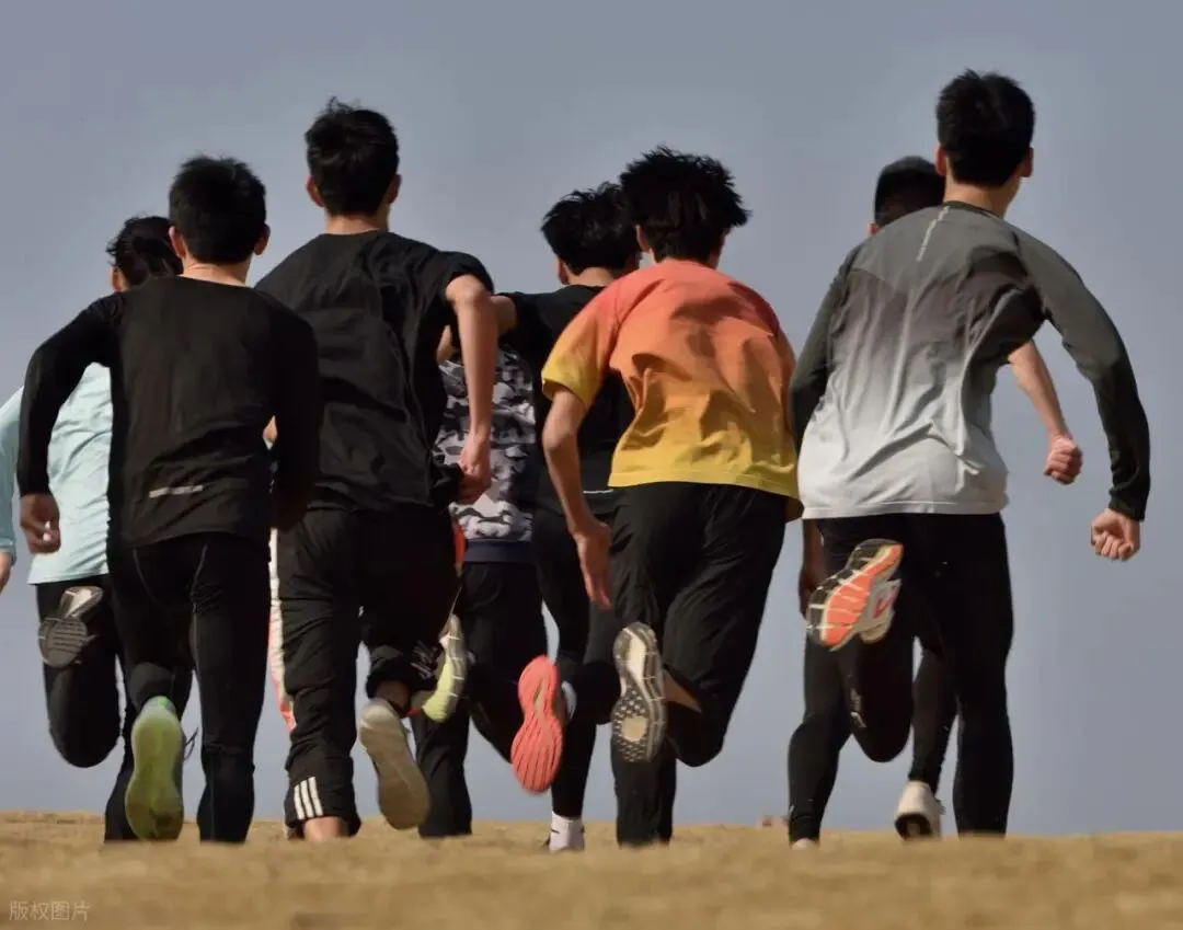 中考小胖子的噩梦,体育成绩不好不怨你,要怨就怨你爹基因太强大 第4张