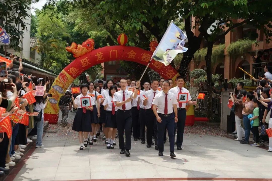 名震今朝扬鞭策马迎中考,德昭明日破浪乘风跃龙门|记2026届誓师大会 第16张