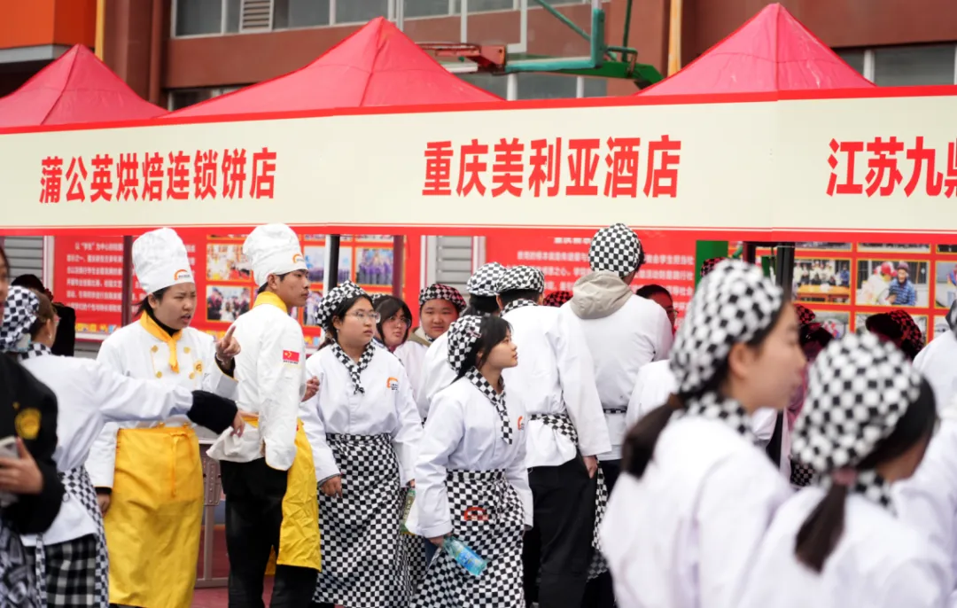 中考结束再找学校来得及吗?宜宾新东方 2026 夏秋季预科班,现在报名更划算! 第14张