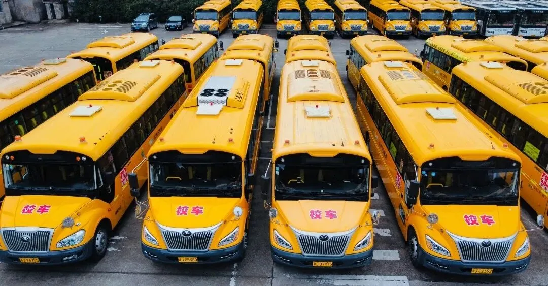 连续6年护航体育中考! 千名考生将乘坐同学号校车安全赴考 第15张