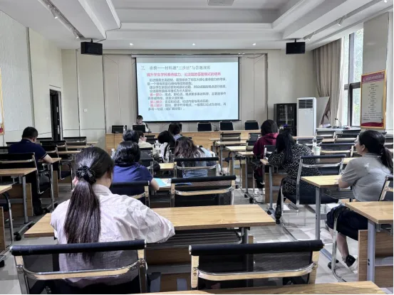 深耕材料题 精准备中考——南城县2026年初三历史学科复习指导会顺利召开 第4张