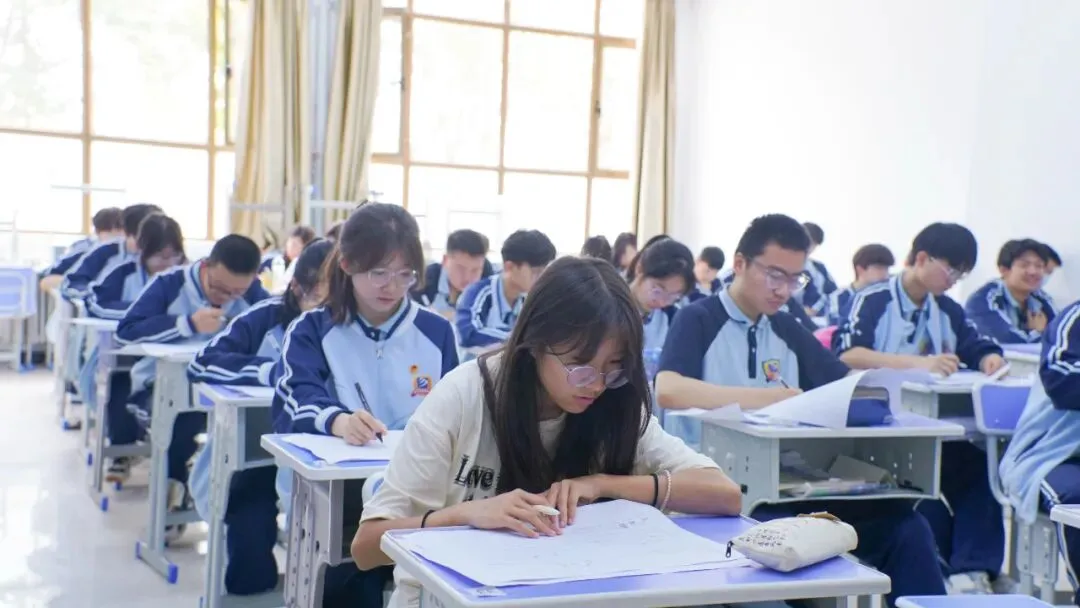 中考志愿怎么填?兰州新华互联网学校综合高中班志愿填报指南! 第14张