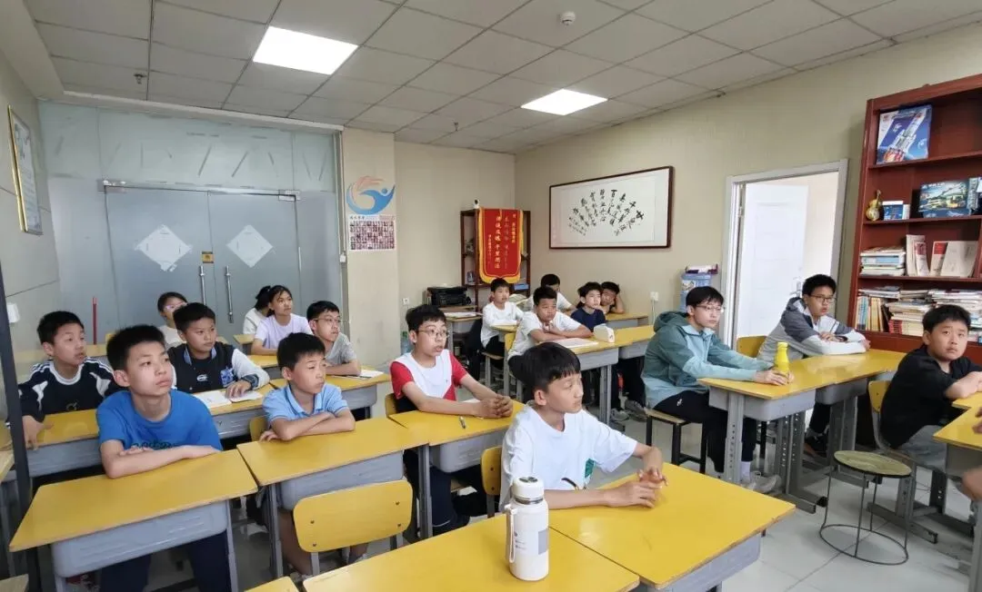 中考写作|“迎难而上”主题优秀段落选(三) 第2张