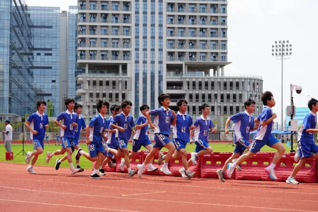 中考体育圆满收官!坪山6600余名学子拼搏致敬青春 第5张