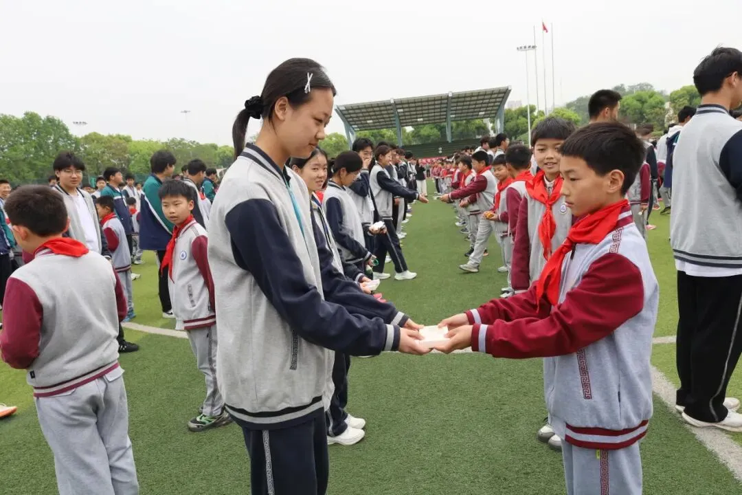 童心送祝福 温暖助中考——丹阳市实验学校举行中考助力主题活动 第9张