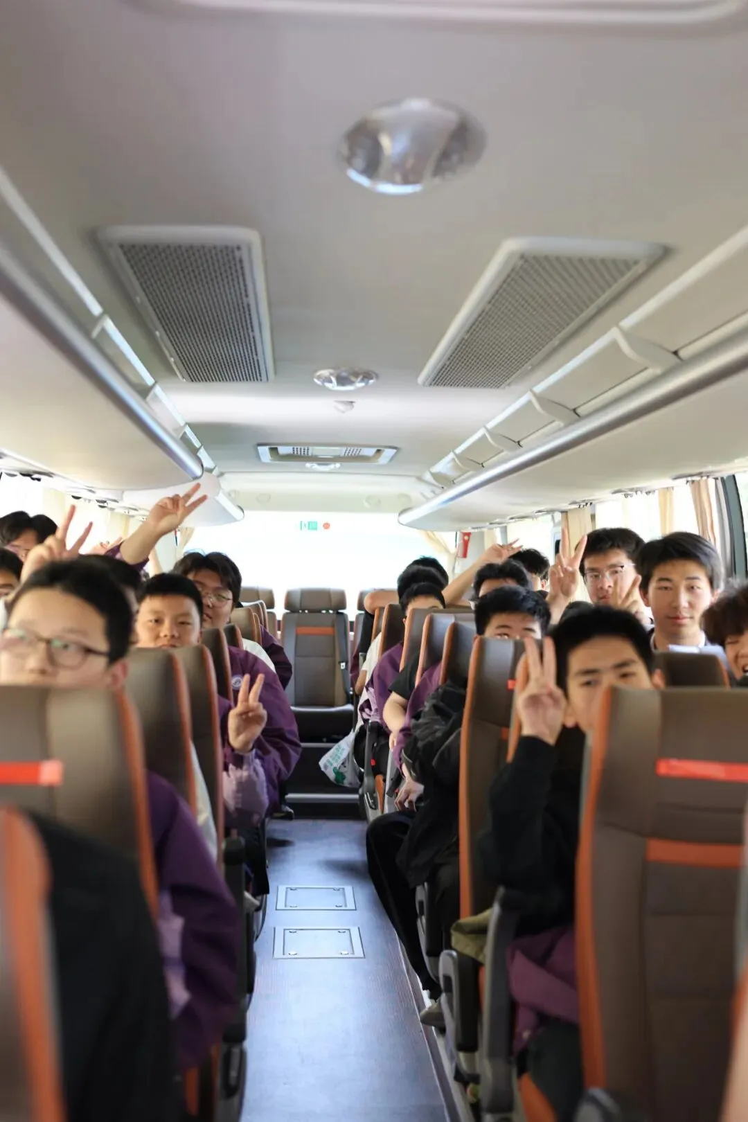 合肥体育中考开考!元丰汽车护航经开实验学校学子,奔赴青春考场! 第11张