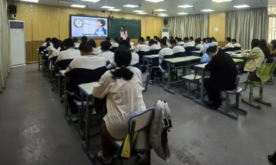 融理教研·中考备考丨精研话题复习 赋能中考备考——我校初三英语专题复习教研活动圆满举行 第6张