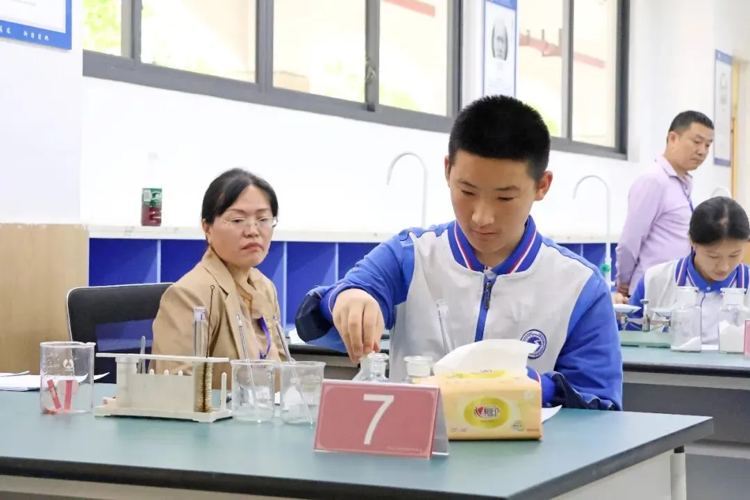 聚焦中考|夹江外校九年级理化实验操作考试圆满结束 第16张