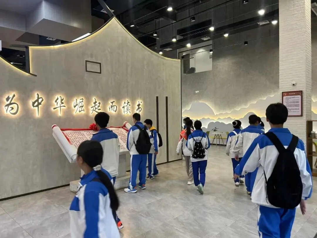 探梦一中筑初心 励志前行赴中考丨福安六中初三优秀学子赴福安一中交流参观 第5张
